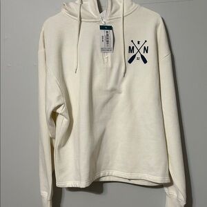 Sota: hooded 1/2 zip Women's Cream Hoodie with MN Sota logo. NWT med.